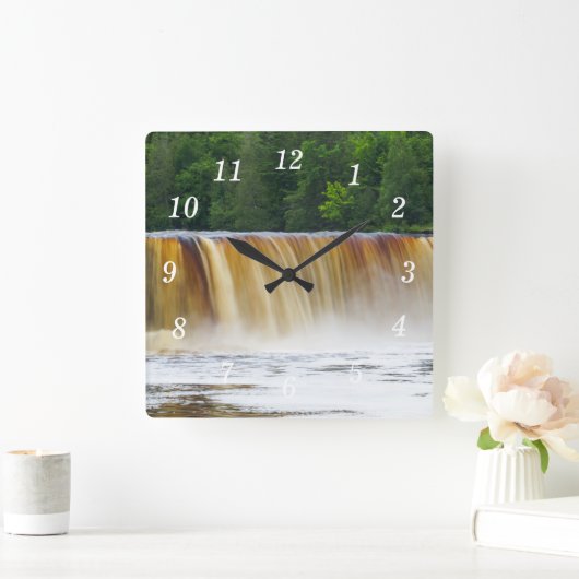 Rating Upper Tahquamenon Wall Clock Quadratische Wanduhr (Zuhause)