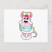 Ratte als Krankenschwester mit Box Postkarte (Vorderseite)