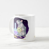 Ratte mit einem Zaubertrank. Sternenhimmel. D20 Kaffeetasse (Vorderseite Links)