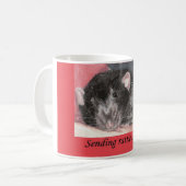 Rattie küsst Tasse (Vorderseite Links)