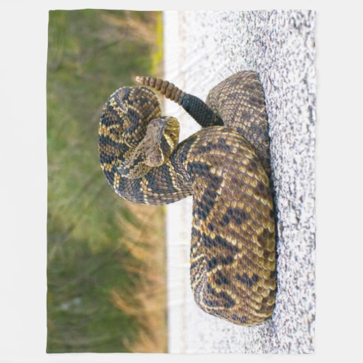 RATTLE SNAKE FLEECEDECKE (Vorderseite)