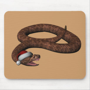 Rattlesnacht mit Weihnachtsmannmütze Mousepad