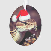 Rattlesnake in Weihnachtsmannmütze Ornament (Vorderseite)