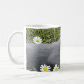 Ratty, die Gänseblümchen riechend Kaffeetasse (Links)