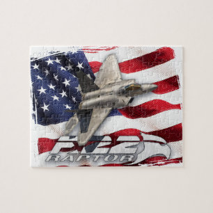 Raubvogel F-22 und amerikanische Flagge Puzzle
