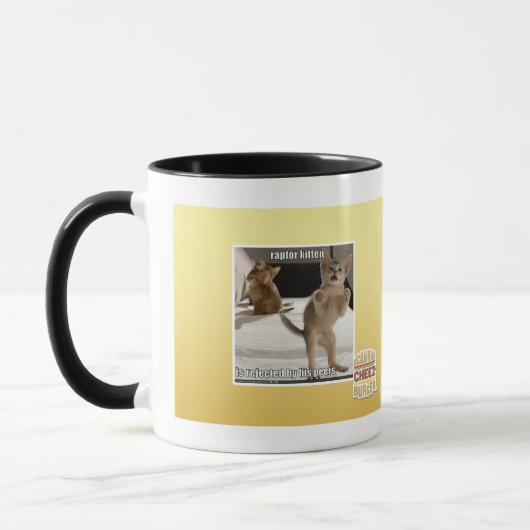 Raubvogel-Kätzchen Tasse (Links)