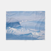 Rauch aus dem Vulkan Kliuchevskoi. Fleecedecke (Vorderseite (Horizontal))