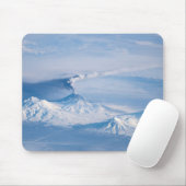 Rauch aus dem Vulkan Kliuchevskoi. Mousepad (Mit Mouse)
