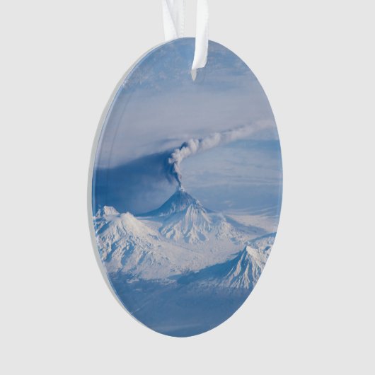 Rauch aus dem Vulkan Kliuchevskoi. Ornament (Vorderseite)