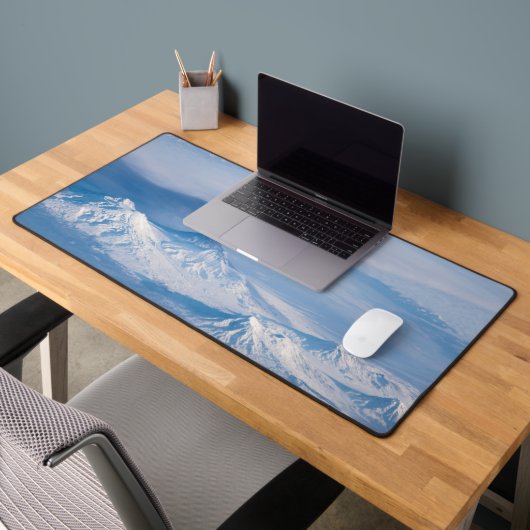 Rauch aus dem Vulkan Kliuchevskoi. Schreibtischunterlage (Büro 2)