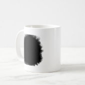 rauchendes Schwarzes und Dunkelheit im Kaffeetasse (Vorderseite Links)