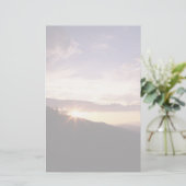 Rauchiger Gebirgssonnenaufgang Briefpapier (Stehend Vorderseite)