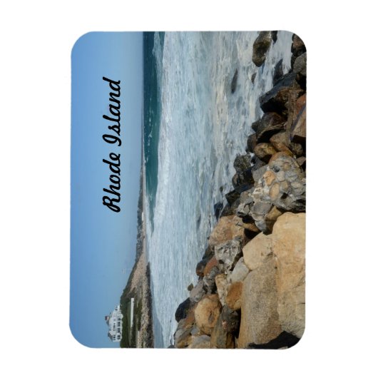 raue Küste auf der Insel Rhode Magnet (Vertikal)