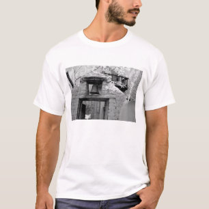 Rauer Adobe-Glocke im Eingangsbereich, Santa Fe, N T-Shirt