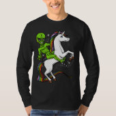 Raum-alien, das magisches Unicorn UFO reitet T-Shirt (Vorderseite)
