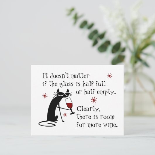 Raum für mehr Wein Zitat mit schwarzer Katze Postkarte (Stehend Vorderseite)