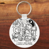 Raum in einem Raumschiff-Cartoon. Funny Cartoon Schlüsselanhänger (Vorderseite)