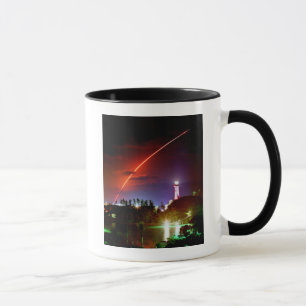 Raum-Shuttle-Bemühungs-Tasse Tasse