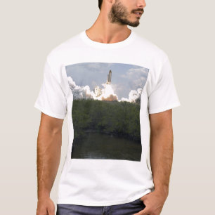 Raumfähre Atlantis hebt 13 weg T-Shirt