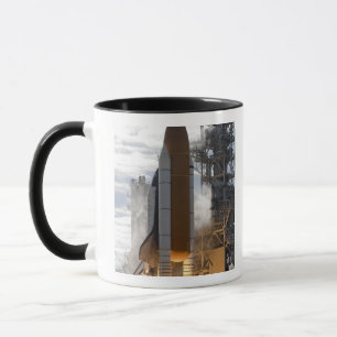 Raumfähre Atlantis hebt 15 weg Tasse