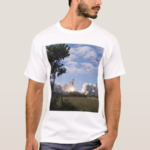 Raumfähre Atlantis hebt 18 weg T-Shirt