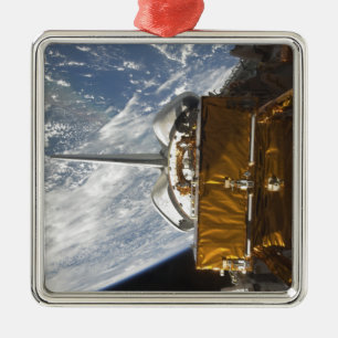 Raumfähre-Atlantis Nutzlastenbucht backdropped Ornament Aus Metall