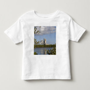 Raumfähre Atlantis sitzt bereites Kleinkind T-shirt