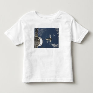 Raumfähre-Bemühung 17 Kleinkind T-shirt