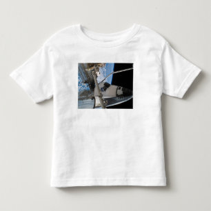 Raumfähre-Bemühung 23 Kleinkind T-shirt