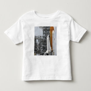Raumfähre-Bemühung auf der Abschussrampe 2 Kleinkind T-shirt
