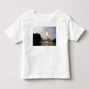 Raumfähre-Bemühung hebt 4 weg Kleinkind T-shirt