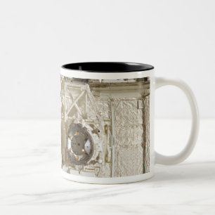 Raumfähre-Entdeckung 12 Zweifarbige Tasse