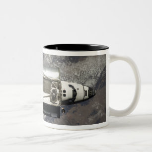 Raumfähre-Entdeckung 3 Zweifarbige Tasse