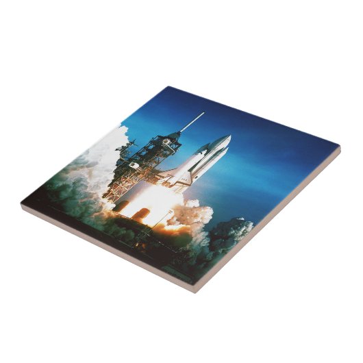 RAUMFÄHRE-PRODUKTEINFÜHRUNG FLIESE (Seite)