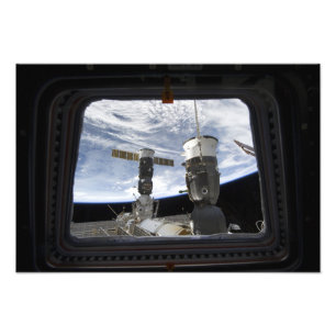 Raumfahrzeug mit zwei Russen Fotodruck