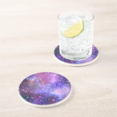 Raumgalaxie hat lila Kaffee-Untersetzerkunst in Untersetzer (Seite)