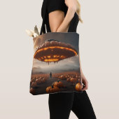 Raumschiff auf dem Planeten Pumpkin Tasche (Von Nahem)