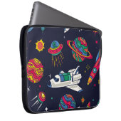 Raumschiff in Galaxy nahtloses Muster. Hintergrund Laptopschutzhülle (Vorne Rechts)