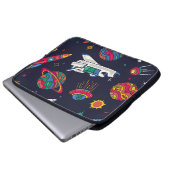 Raumschiff in Galaxy nahtloses Muster. Hintergrund Laptopschutzhülle (Vorne Knopf)
