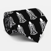 Raumschiff-Rakete hebt Startschwarz auf Krawatte (Gerollt)