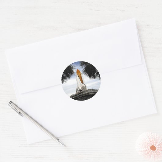 Raumschiff Runder Aufkleber (Umschlag)