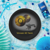 Raumsonde und Goldener Rekord mit 40 Jahren Pappteller (Party)