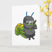 Raupe als Ninja mit Schwert Karte (Gelbe Blume)