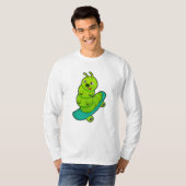 Raupe als Skater mit Skateboard T-Shirt (Vorne ganz)