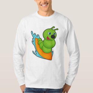Raupe als Surfer mit Surfboard T-Shirt
