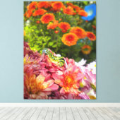 Raupe auf überwürzte Leinwand (Insitu (Holzboden))