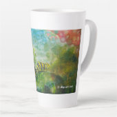 Raupe in Blume Latte Tasse (Rechte Ecke)