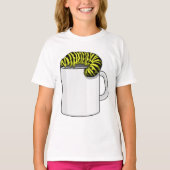 Raupe mit Tasse T-Shirt (Vorderseite)