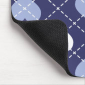 Raute für blaues und weißes Herz Mousepad (Ecke)