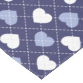 Raute für blaues und weißes Herz Tischdecke (Schrägansicht)